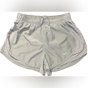 Ladies NiKe DriFit Active Shorts Medium